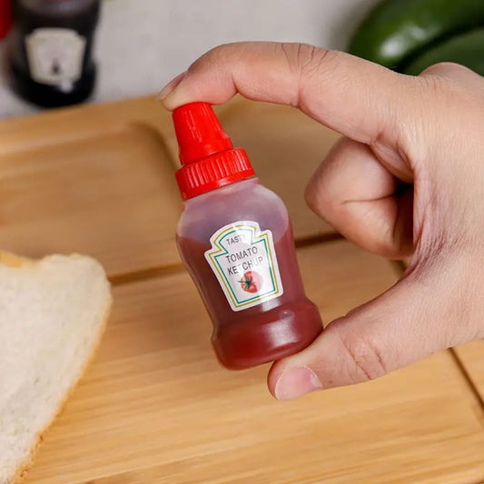 Refillable Salad Dressing Tomato Sauce Squeeze Containers Bottle Lunch box Plastic Portable Squeezable Squirt Condiments Jars (Multicolor) (Mini) 25 ML